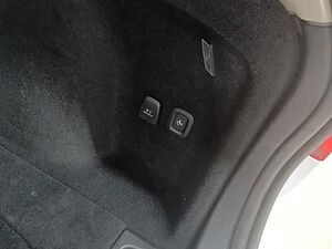 Volvo  B4 Ultimate Dark*AHK*Standh*360°*Alarm