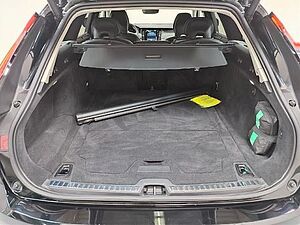 Volvo  Pro AWD*Standh*AHK*LED
