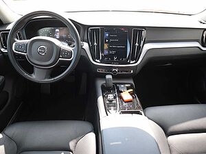 Volvo  T6 Core Recharge Plug-In Hybrid AWD