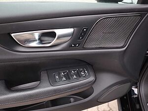 Volvo  T6 Plus Bright Recharge Plug-In Hybrid AW