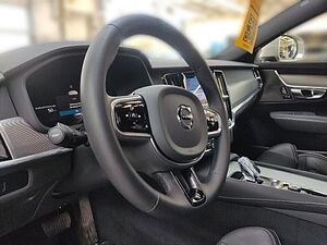 Volvo  B4 Cross Country Plus AWD*Standh*360°*