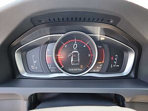 Volvo  D4 Cross Country