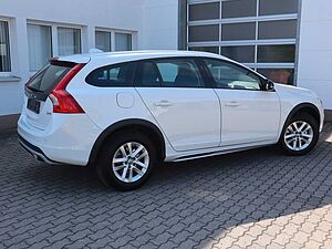 Volvo  D4 Cross Country