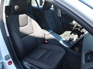 Volvo  D4 Cross Country