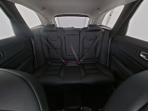 Volvo  B4 Plus Dark AWD