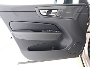 Volvo  T8 Ultra Dark Recharge Plug-In Hybrid AWD