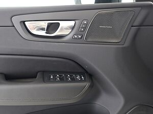 Volvo  T8 Ultra Dark Recharge Plug-In Hybrid AWD
