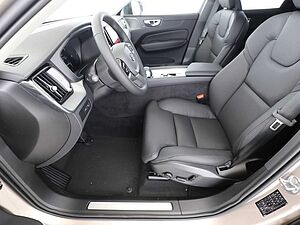 Volvo  T8 Ultra Dark Recharge Plug-In Hybrid AWD