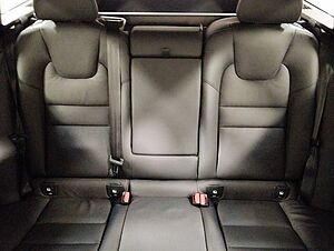 Volvo  T6 Plus Dark Recharge Plug-In Hybrid AWD