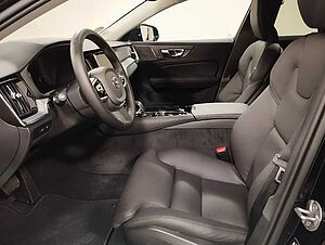 Volvo  T6 Plus Dark Recharge Plug-In Hybrid AWD