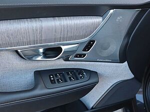 Volvo  T8 Ultimate Dark Plug-In Hybrid*B&W*360°