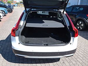 Volvo  D4 Cross Country  AWD