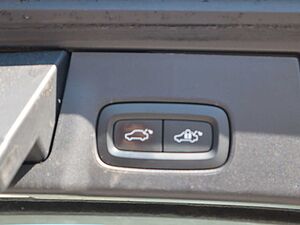 Volvo  D4 Cross Country  AWD
