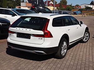 Volvo  D4 Cross Country  AWD