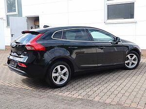 Volvo  D2 Momentum