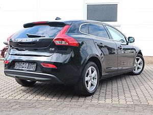 Volvo  D2 Momentum