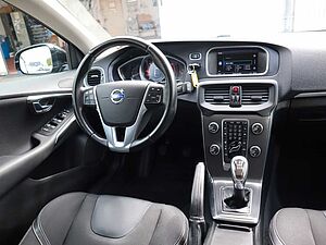 Volvo  D2 Momentum
