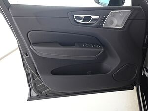 Volvo  B5 Ultra Dark AWD
