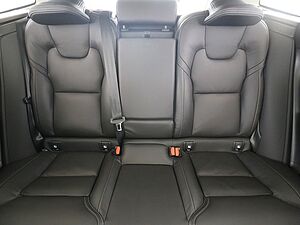 Volvo  B5 Ultra Dark AWD