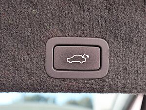 Volvo  D5 Momentum AWD