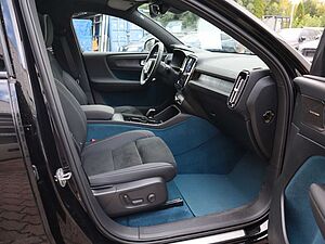 Volvo  Ultimate Recharge Pure Electric AWD