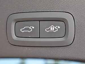 Volvo  Ultimate Recharge Pure Electric AWD