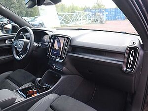 Volvo  Plus Recharge Pure Electric 2WD