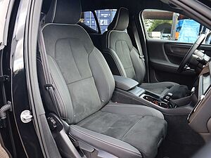 Volvo  Plus Recharge Pure Electric 2WD