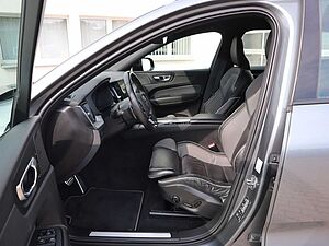 Volvo  D4 R Design