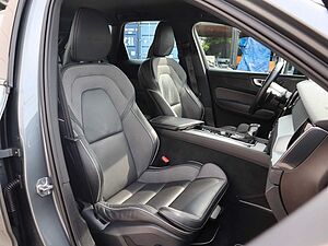 Volvo  D4 R Design