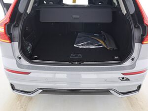 Volvo  T6 Plus Dark Recharge Plug-In Hybrid AWD
