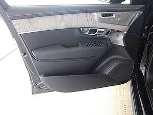 Volvo  T8 Ultra Dark Recharge Plug-In Hybrid AWD