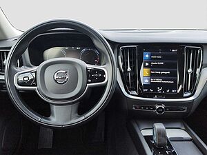 Volvo  B4 Cross Country Pro AWD