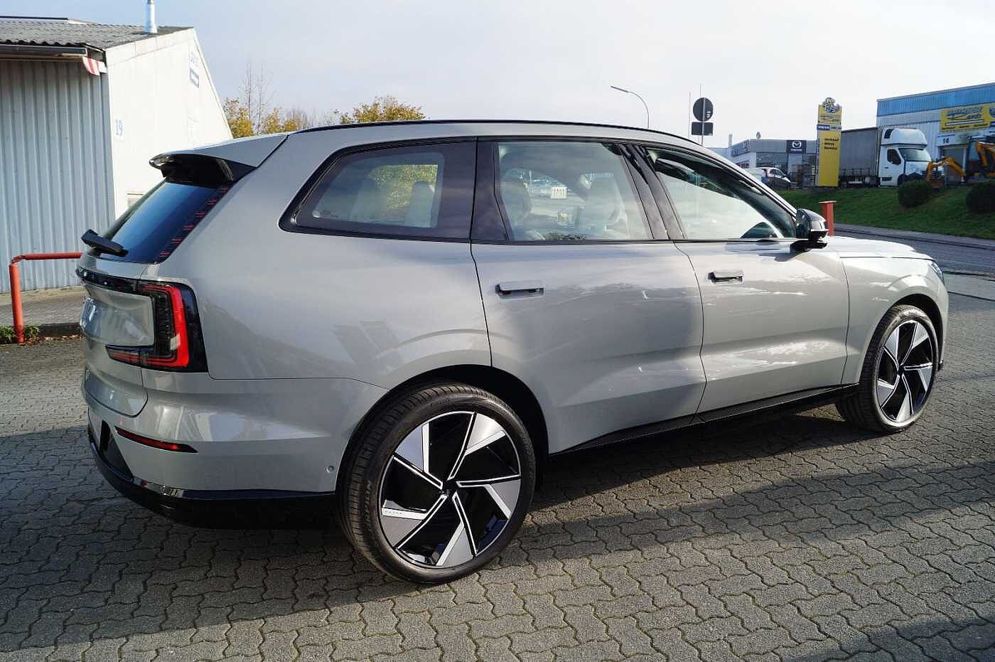 Volvo  Twin AWD Ultra 7Sitz Aut/Bowers&Wilkins/22'