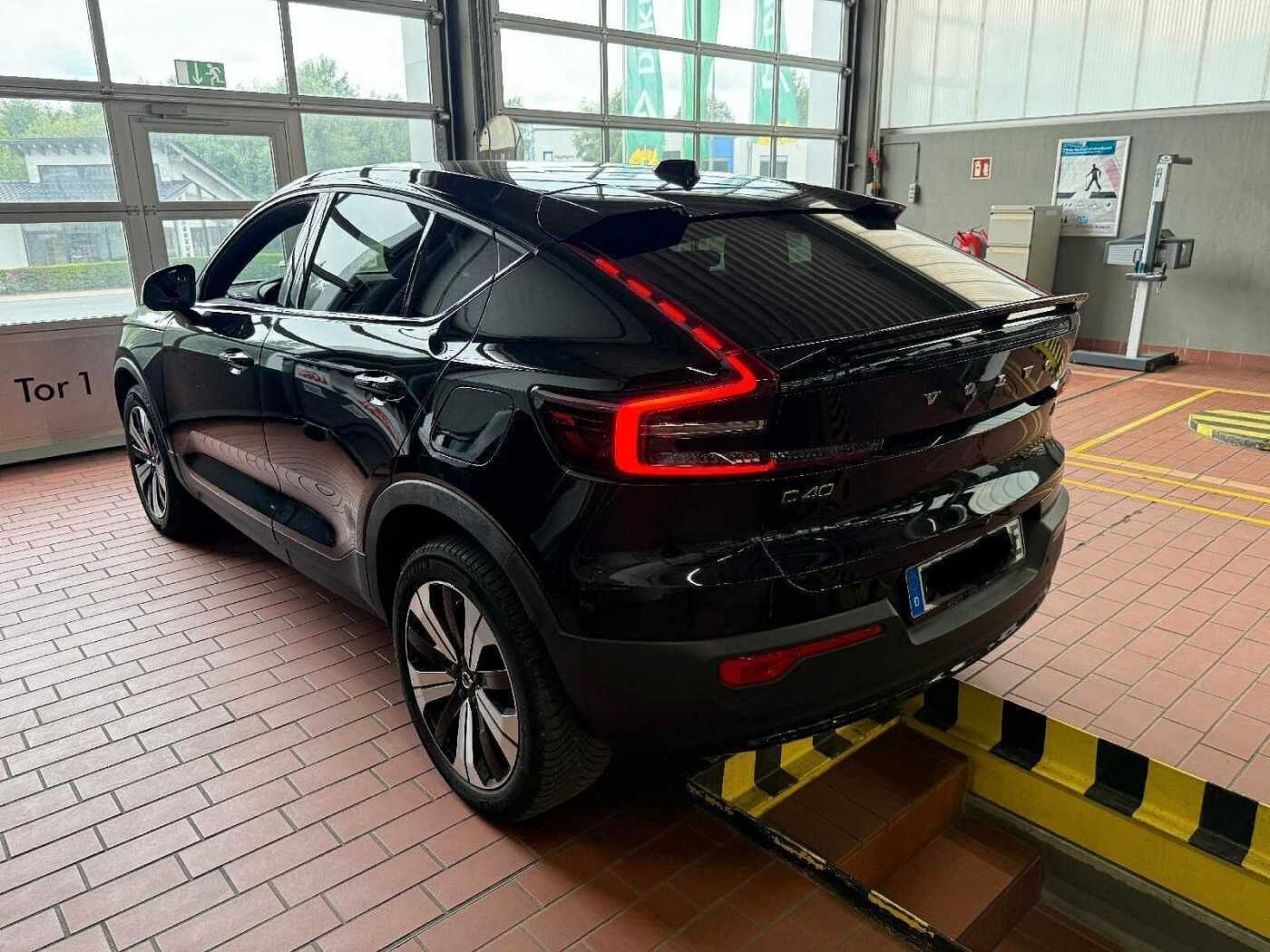Volvo  Recharge Twin AWD Ultimate Aut. /AHK/360°/H+K
