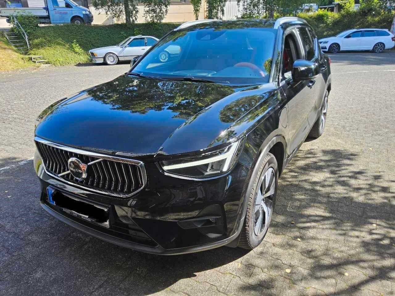 Volvo  Recharge T5 Plug-In Hybrid 2WD Core DKG/AHK