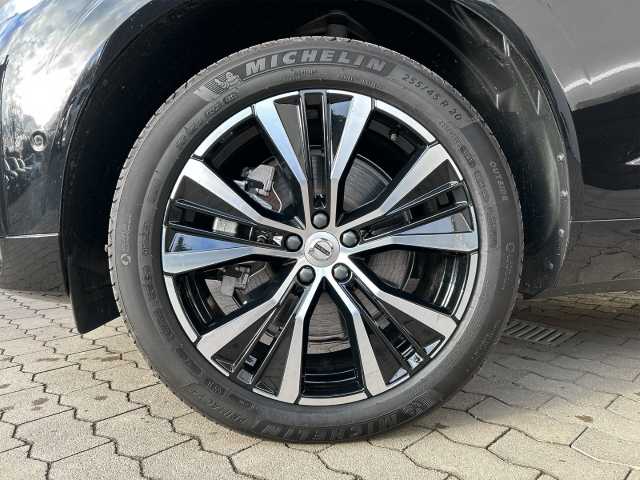 Volvo  Plus Dark AWD B4 Diesel EU6d  360° Harmon Kardon Pano