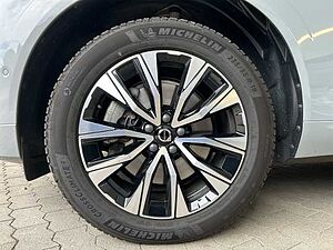 Volvo  Plus Dark AWD B4 Diesel EU6d Pano 360° Winter-Paket