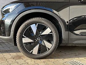 Volvo  Plus Recharge Pure Electric 2WD Winter-Paket Pano