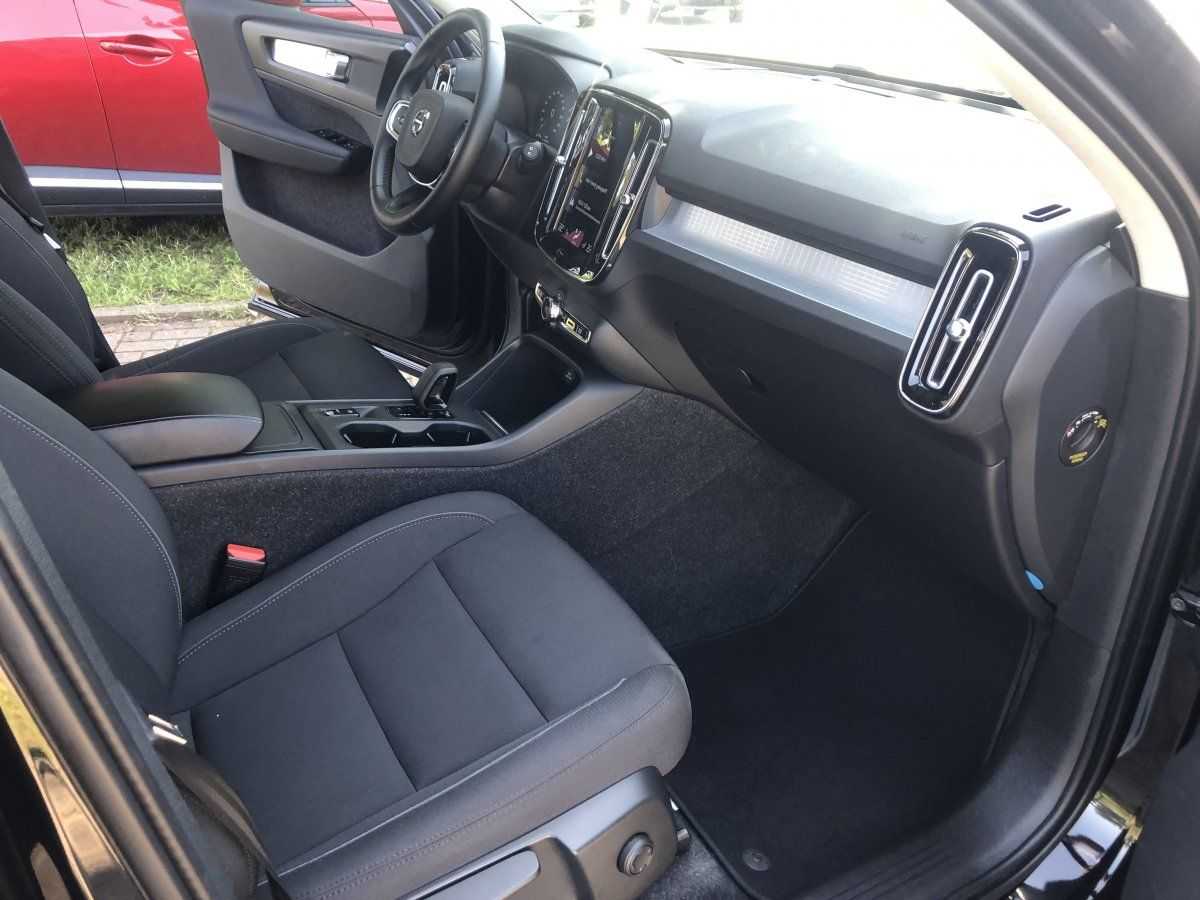 Volvo  T3 Momentum Pro