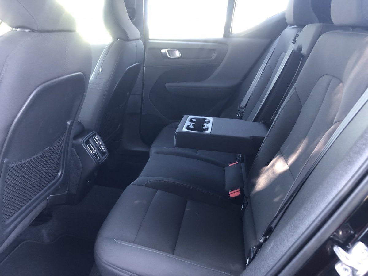 Volvo  T3 Momentum Pro
