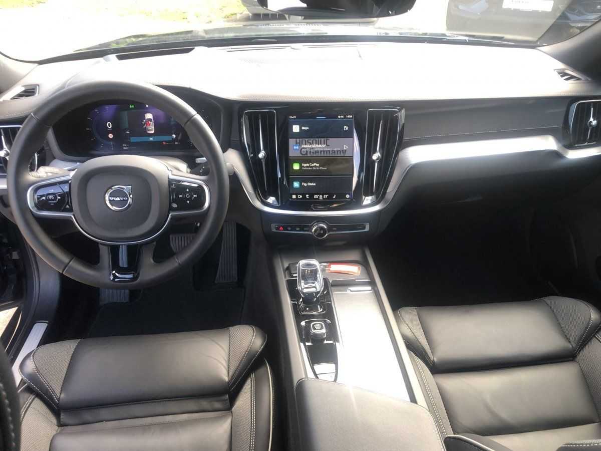 Volvo  B5 AWD Ultimate Dark 360° Kamera