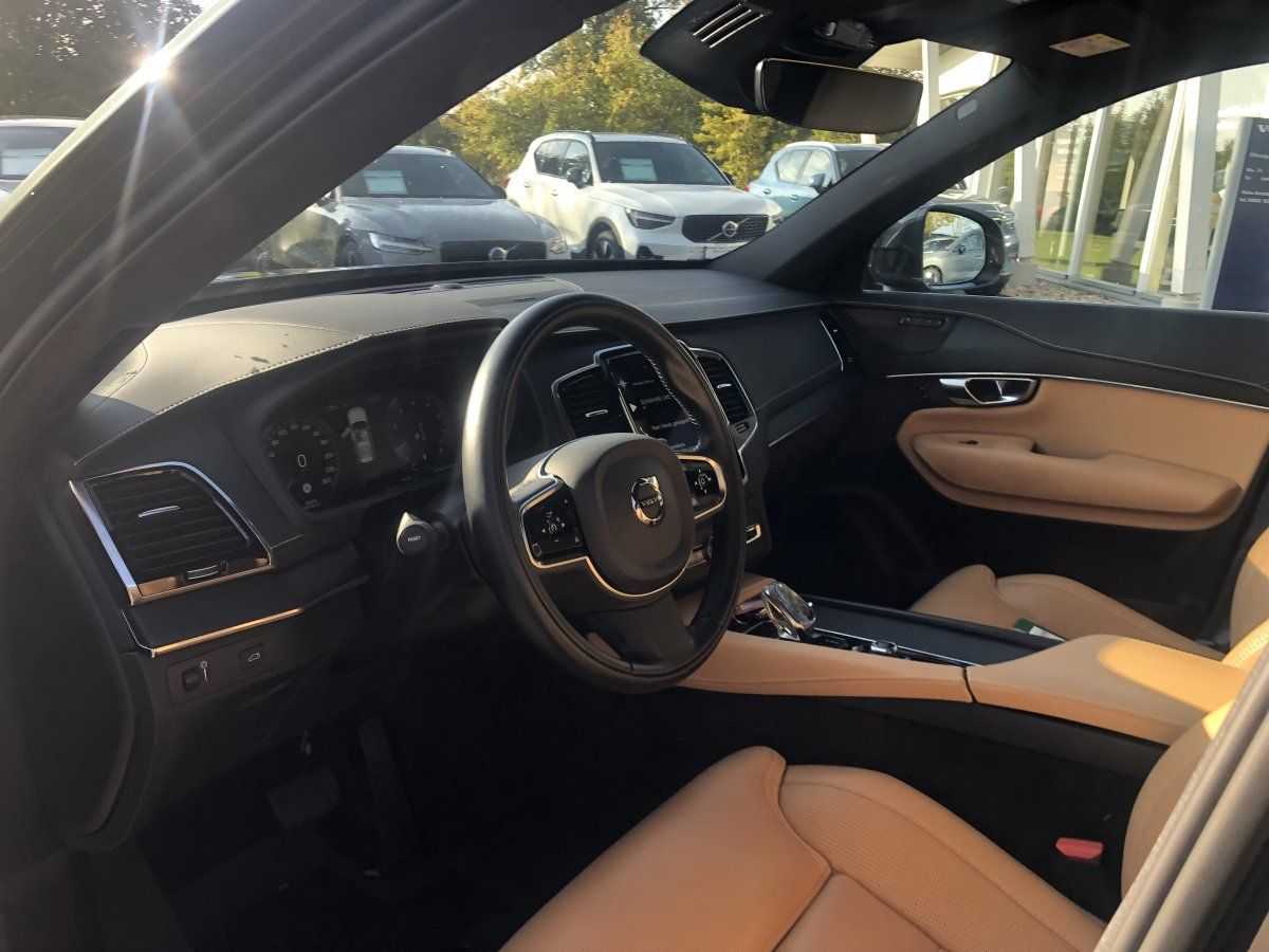 Volvo  B6 Mild-Hybrid AWD Inscription Standheizung