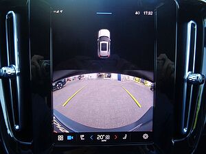 Volvo  B4 Benzin Plus Dark Standheizung
