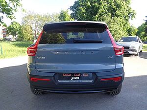 Volvo  B4 Benzin Plus Dark Standheizung