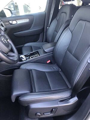 Volvo  B3 Plus Dark