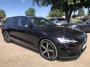 Volvo  B4 Ultra Dark