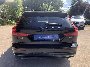 Volvo  B4 Ultra Dark