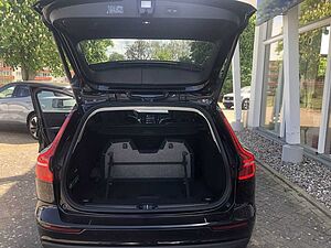 Volvo  B4 Core Leder Anhängerzug