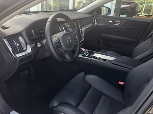 Volvo  B4 Core Leder Anhängerzug